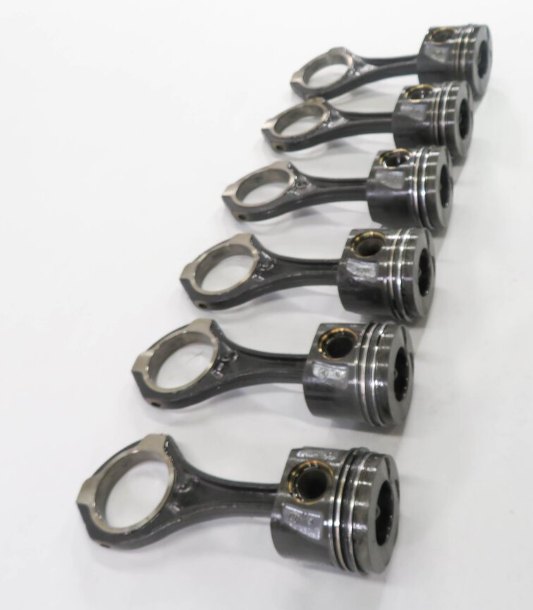 Thumbnail 5: 2009-2012 MB GL320 GL350 ML320 ML350 (W164 X164) 3.0L OM642 DIESEL PISTON SET-6