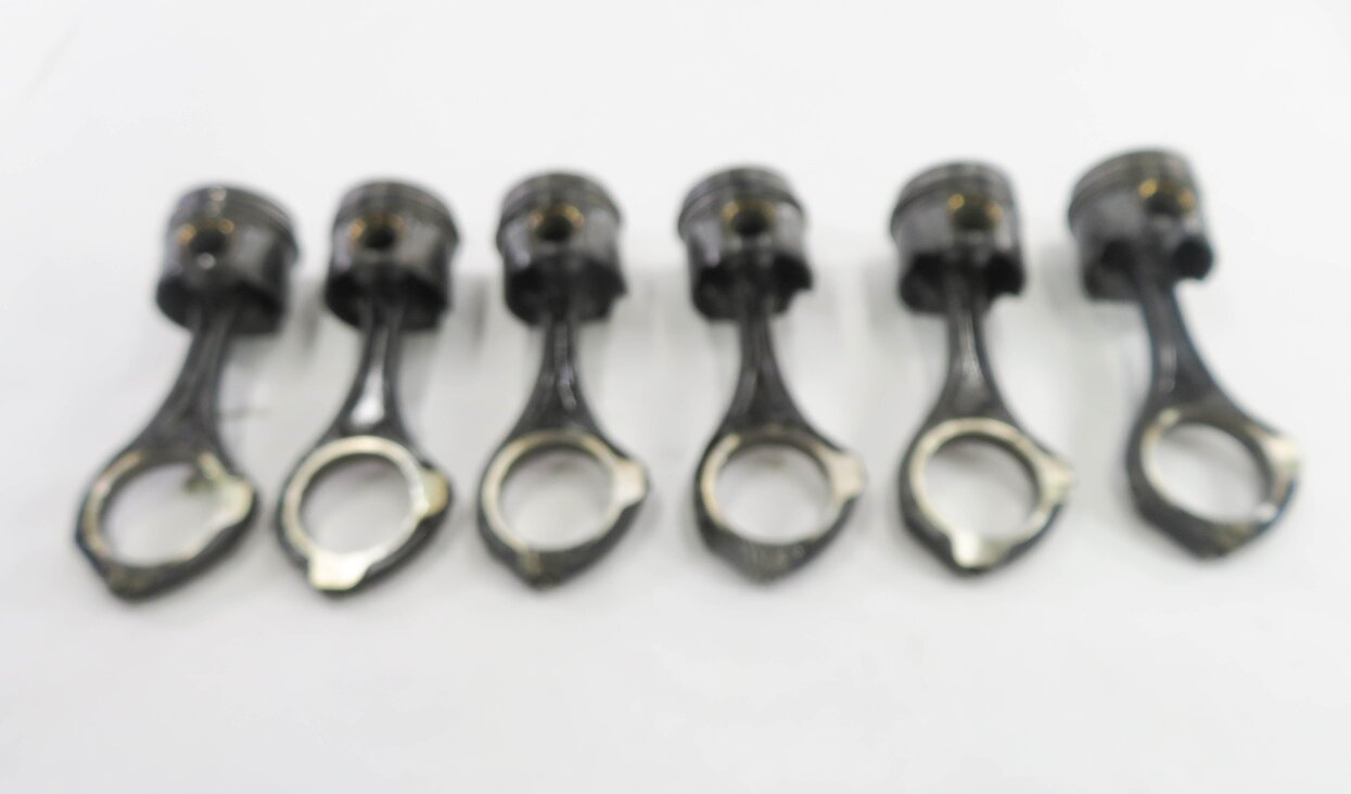 Thumbnail 6: 2009-2012 MB GL320 GL350 ML320 ML350 (W164 X164) 3.0L OM642 DIESEL PISTON SET-6