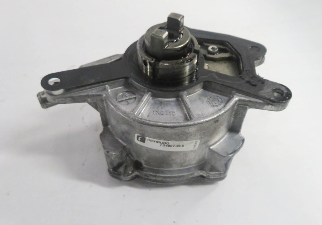 Thumbnail 3: 08-13 MERCEDES E320 E350 GL320 GL350 ML320 ML350 R350 - 3.0L DIESEL VACUUM PUMP