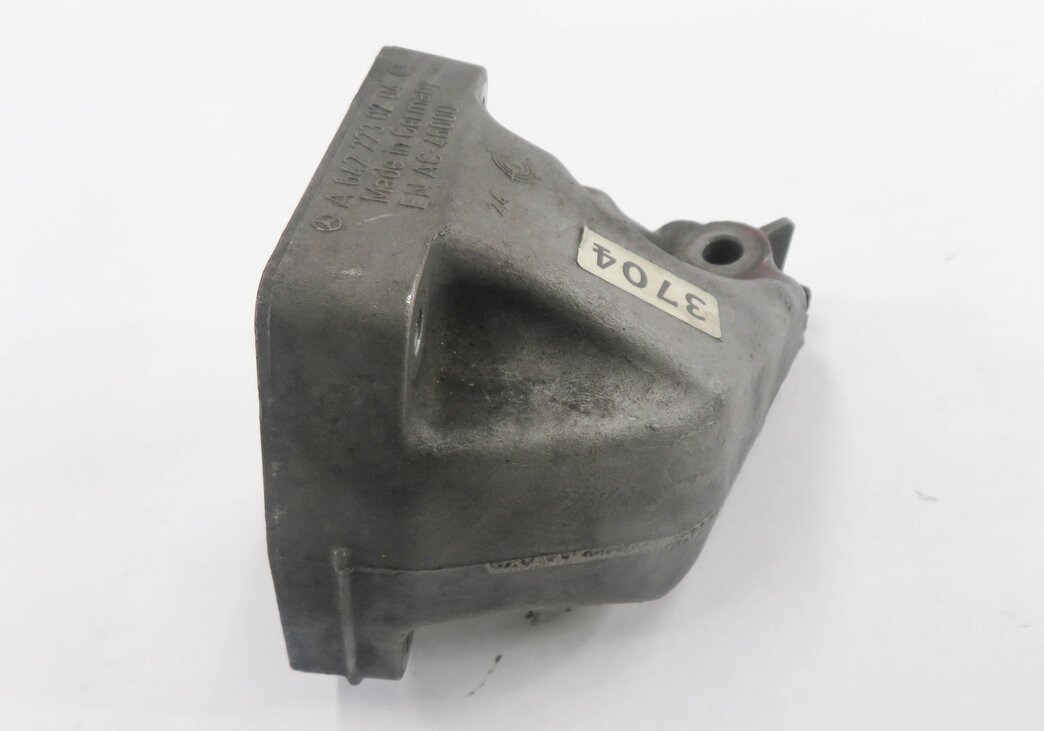 Thumbnail 5: 2011 MERCEDES BENZ ML350 (W164) 3.0L DIESEL - LEFT MOTOR ENGINE MOUNT BRACKET