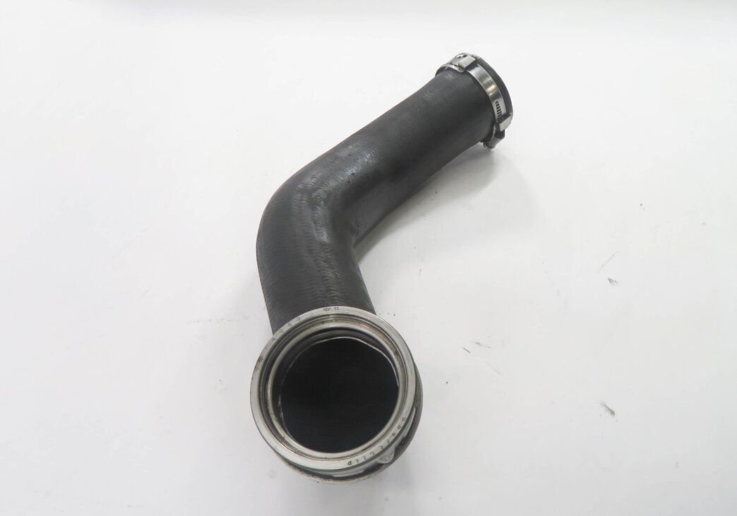Thumbnail 4: 2011 MERCEDES BENZ ML350 (W164) 3.0L DIESEL ENGINE - LEFT INTERCOOLER HOSE PIPE