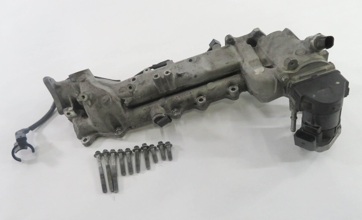 Thumbnail 1: 09-17 MERCEDES GL320 GL350 ML320 ML350 R350 3.0L DIESEL - LEFT INTAKE MANIFOLD