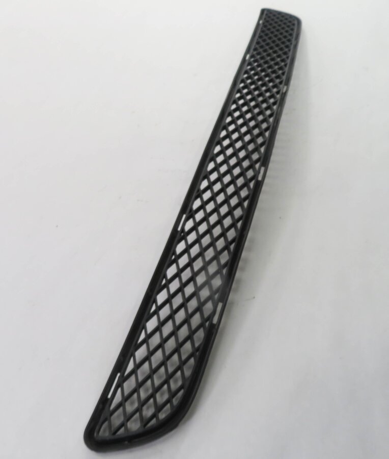 Thumbnail 4: 2008 MERCEDES ML320 (W164) FRONT LOWER CENTER BUMPER AIR VENT GRILLE