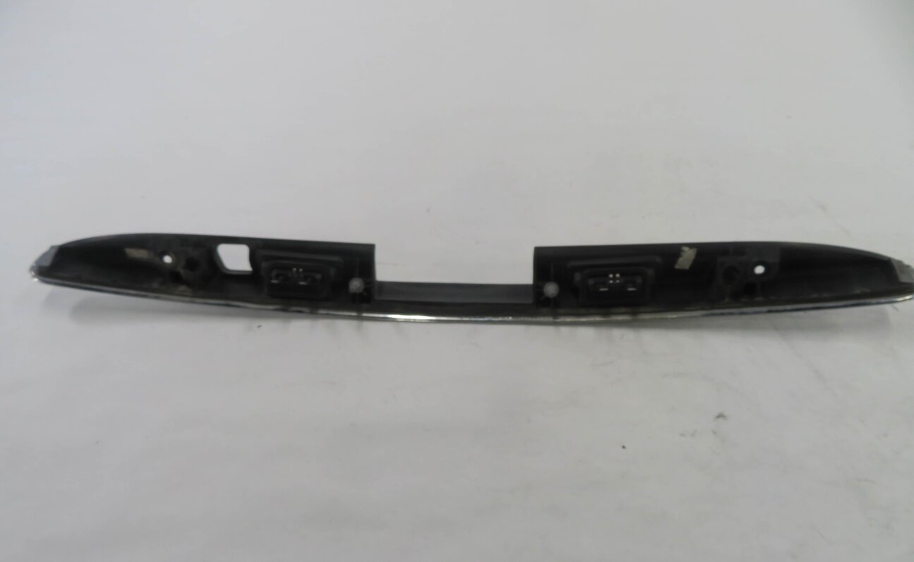 Thumbnail 6: 2008 MERCEDES ML320 (W164) REAR LICENCE PLATE LIGHT PANEL (CHROME)