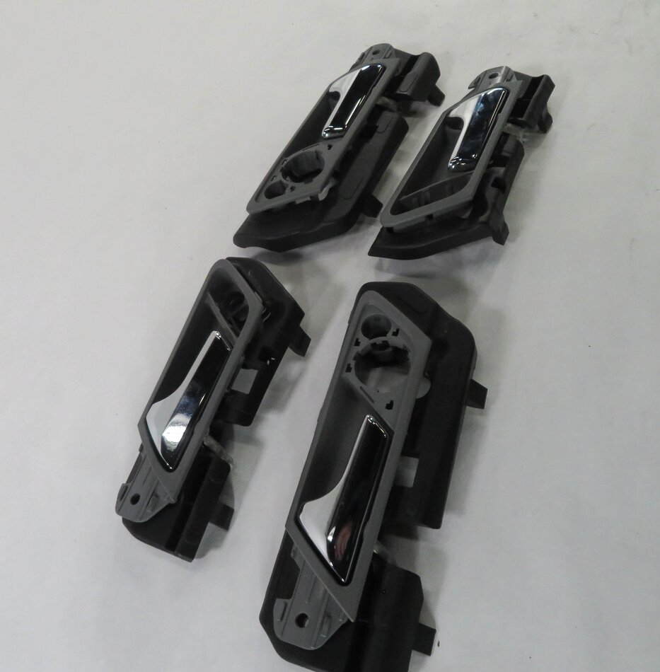 Thumbnail 4: 06-12 MERCEDES GL350 GL450 GL550 ML320 ML350 ML450 ML550 DOOR HANDLE SET (GRAY)