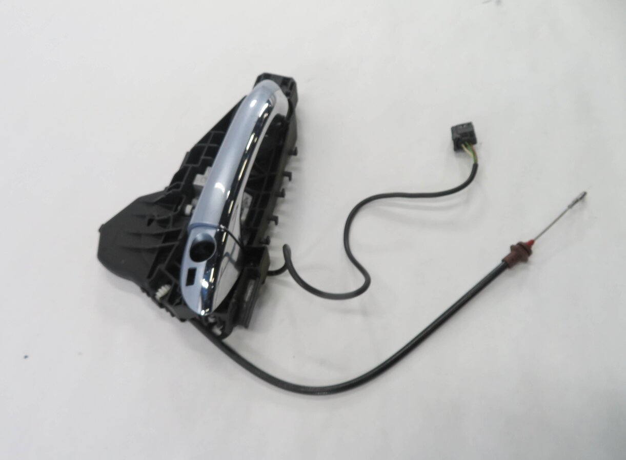 Thumbnail 3: 2008 MERCEDES ML320 (W164) LEFT FRONT DRIVER DOOR HANDLE (LASURITE BLUE)