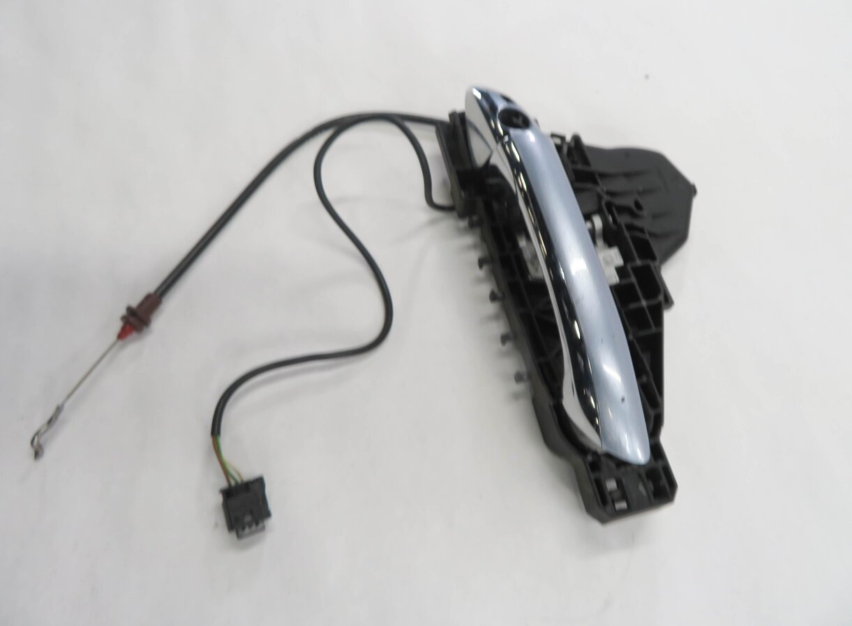 Thumbnail 4: 2008 MERCEDES ML320 (W164) LEFT FRONT DRIVER DOOR HANDLE (LASURITE BLUE)