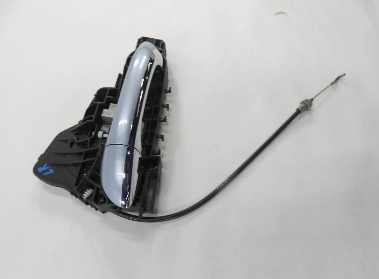 2008 MERCEDES ML320 (W164) LEFT SIDE REAR EXTERIOR DOOR HANDLE (LASURITE BLUE)