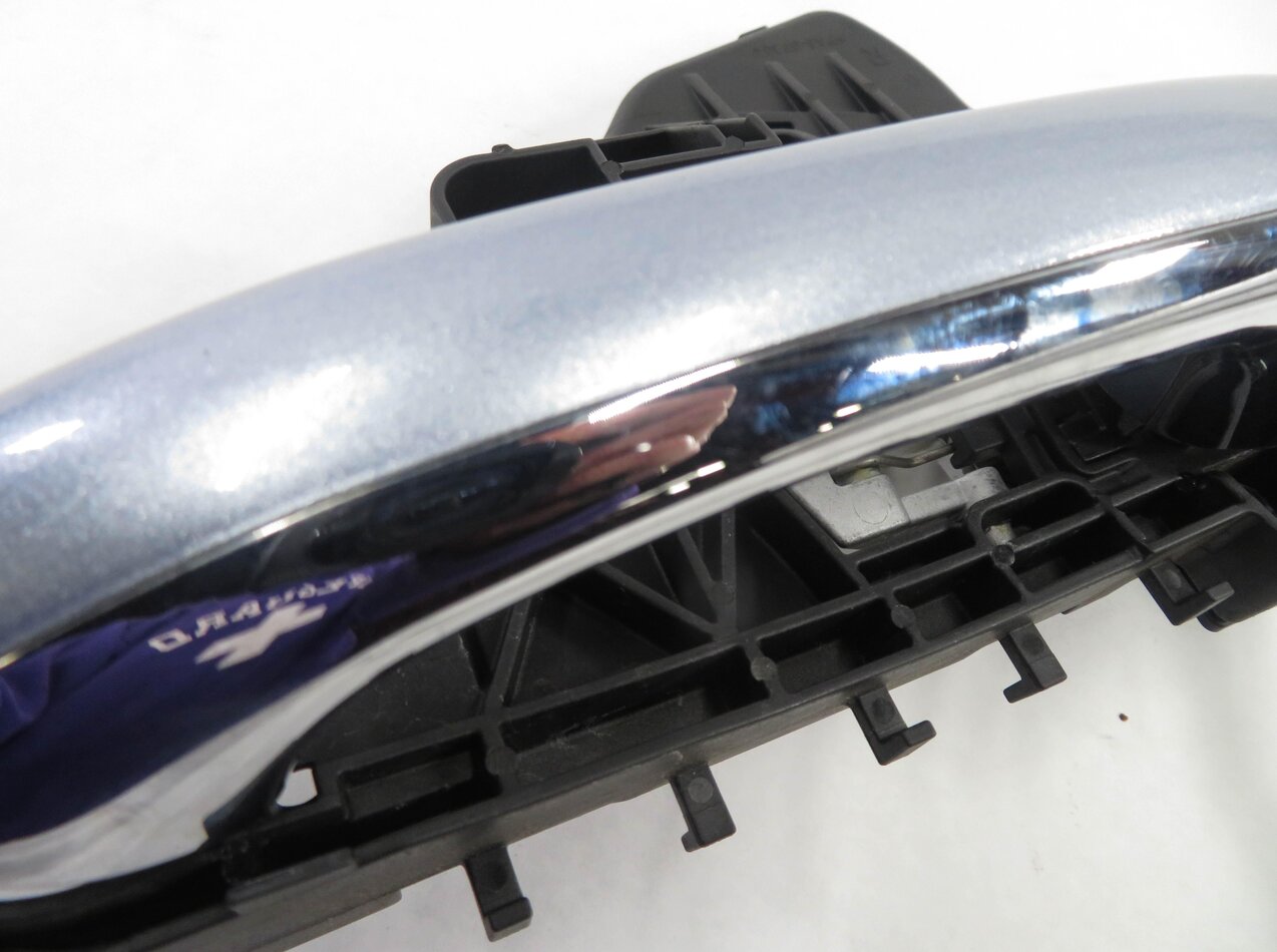 Thumbnail 8: 2008 MERCEDES ML320 (W164) RIGHT SIDE REAR EXTERIOR DOOR HANDLE (LASURITE BLUE)