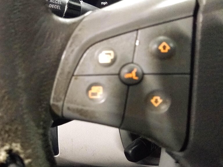 Thumbnail 2: 2008 MERCEDES ML320 (W164) STEERING SWITCH BUTTON SET-2 (GRAY)