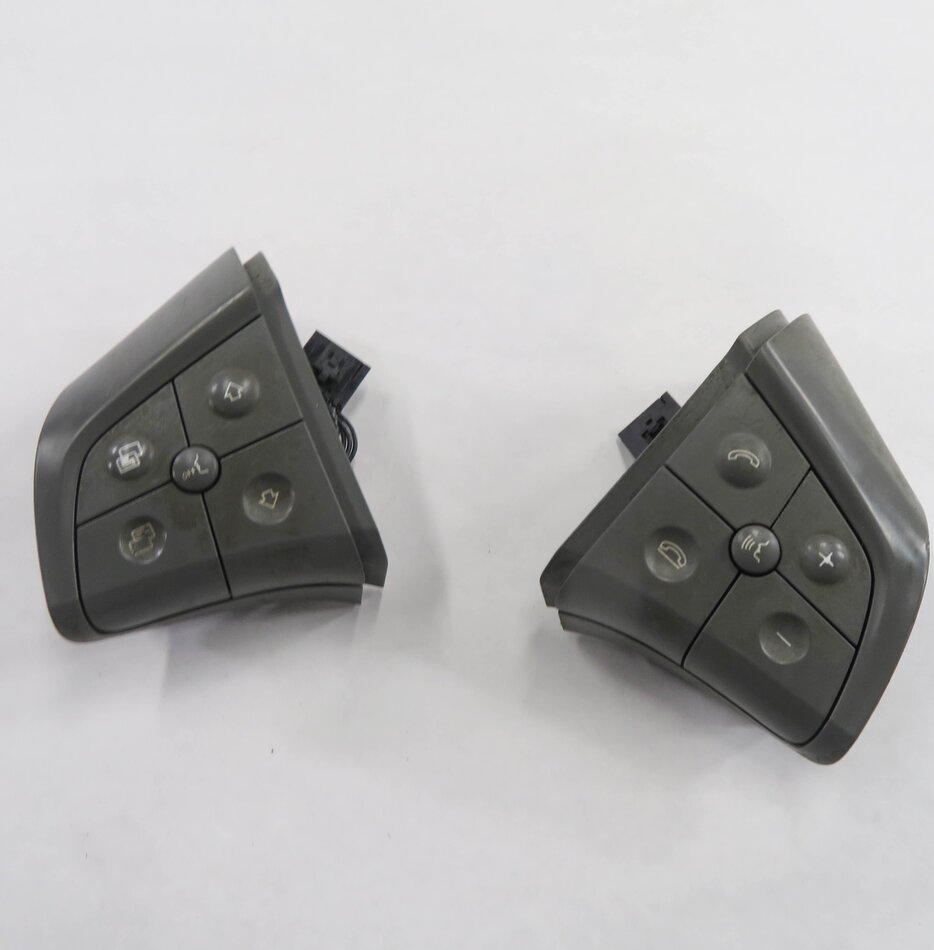 Thumbnail 4: 2008 MERCEDES ML320 (W164) STEERING SWITCH BUTTON SET-2 (GRAY)