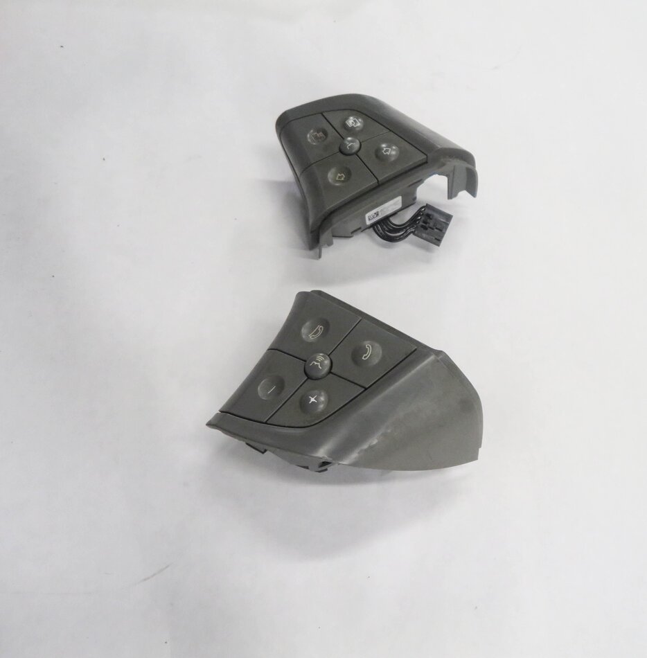 Thumbnail 5: 2008 MERCEDES ML320 (W164) STEERING SWITCH BUTTON SET-2 (GRAY)
