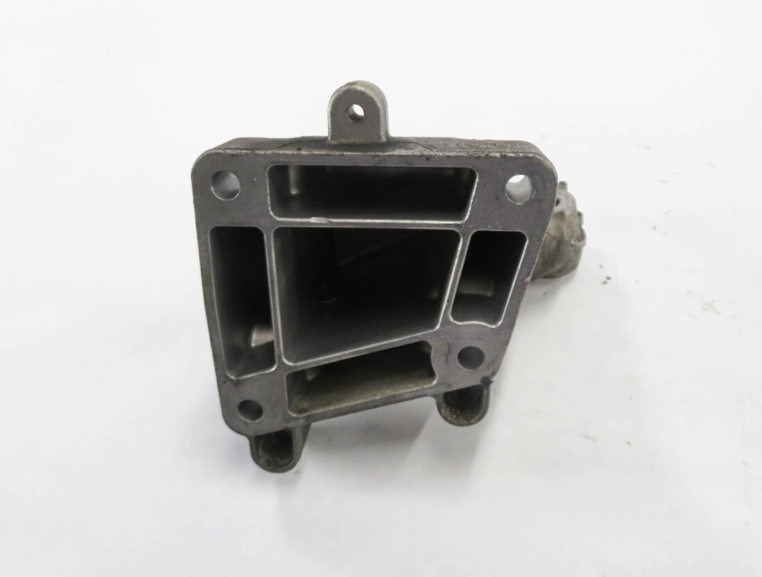 Thumbnail 7: 2008 MERCEDES ML320 (W164) 3.0L OM642 DIESEL - RIGHT ENGINE MOUNT BRACKET