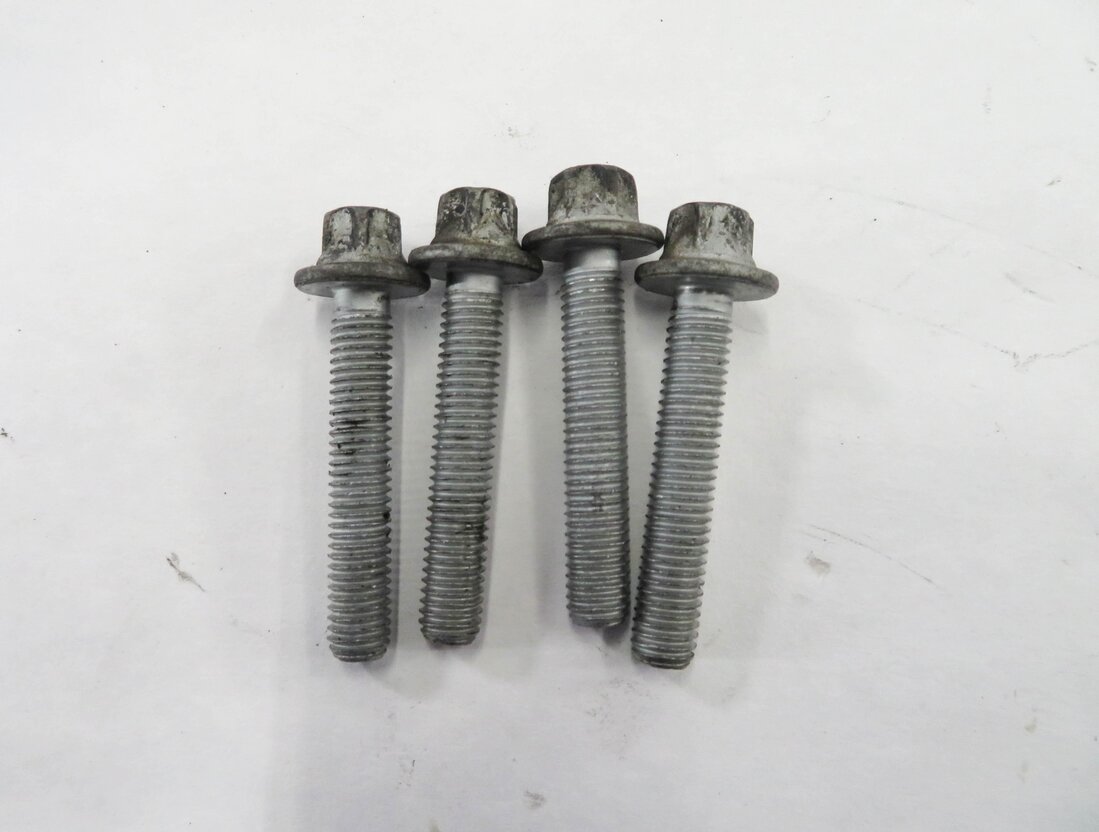 Thumbnail 8: 2008 MERCEDES ML320 (W164) 3.0L OM642 DIESEL - RIGHT ENGINE MOUNT BRACKET