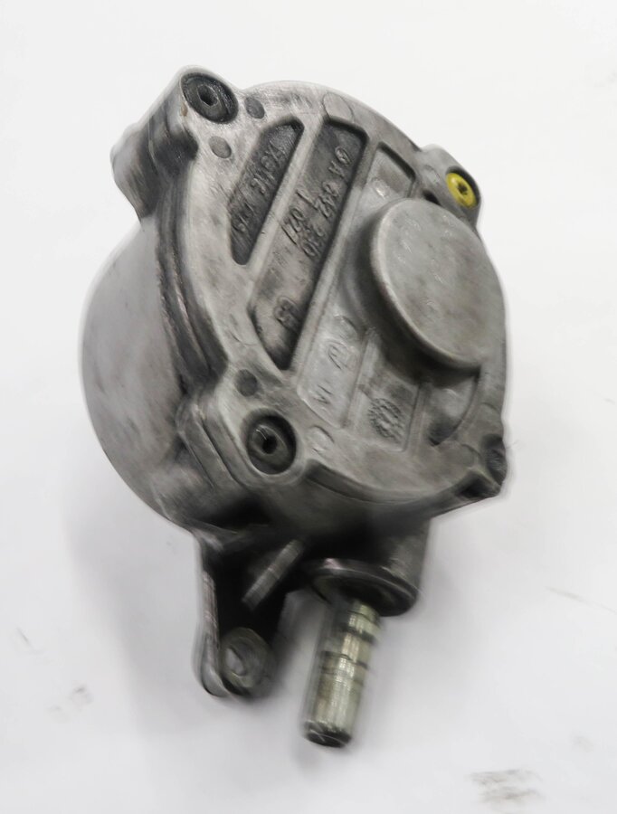 Thumbnail 8: 08-13 MERCEDES E320 E350 GL320 GL350 ML320 ML350 R350 - 3.0L DIESEL VACUUM PUMP