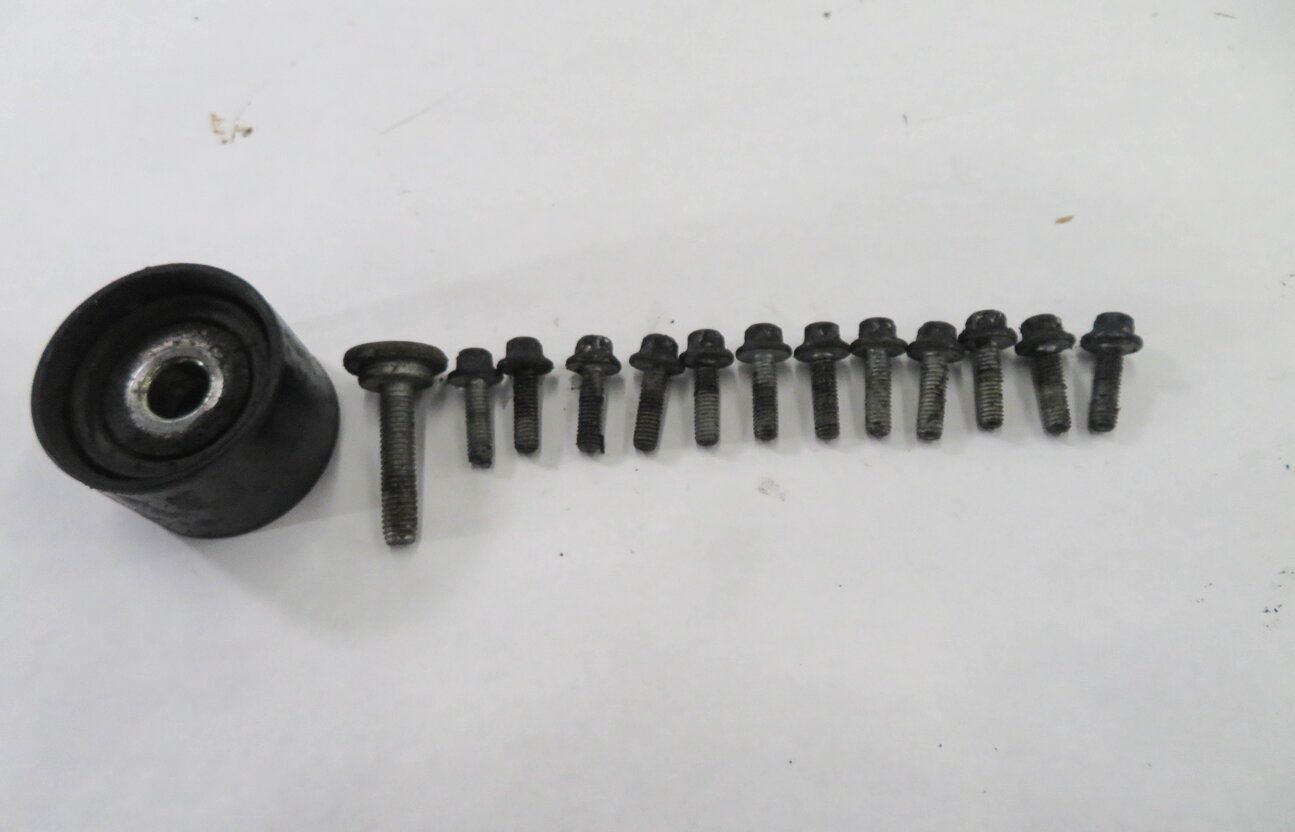 Thumbnail 8: 2007-2009 MERCEDES GL320 ML320 R320 (X164 W164) 3.0L OM642 DIESEL - TIMING COVER