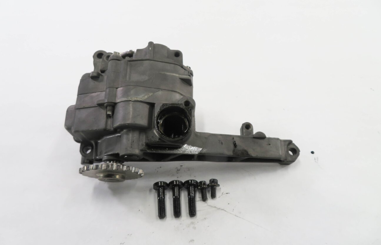 Thumbnail 2: 2008 MERCEDES ML320 (W164) 3.0L OM642 DIESEL ENGINE MOTOR OIL FLUID PUMP