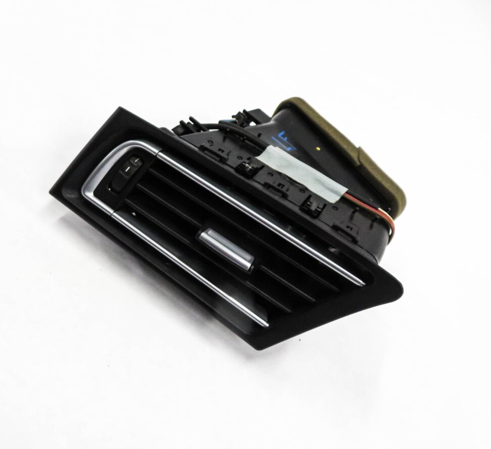 2011 BMW 750i (F01) LEFT FRONT DRIVER DASH HEATER A/C AIR VENT