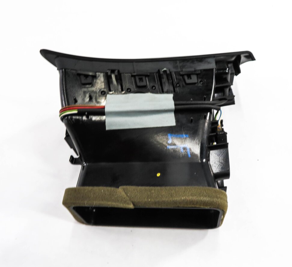 Thumbnail 4: 2011 BMW 750i (F01) LEFT FRONT DRIVER DASH HEATER A/C AIR VENT