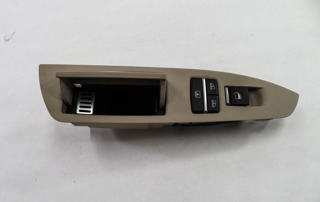 Thumbnail 3: 2011 BMW 750i (F01) LEFT REAR DOOR SUN SHADE WINDOW SWITCH w/ ASH TRAY (OYSTER)