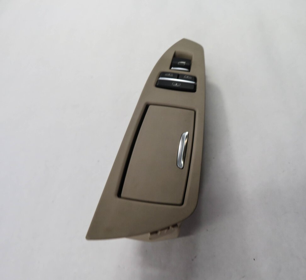 Thumbnail 4: 2011 BMW 750i (F01) LEFT REAR DOOR SUN SHADE WINDOW SWITCH w/ ASH TRAY (OYSTER)