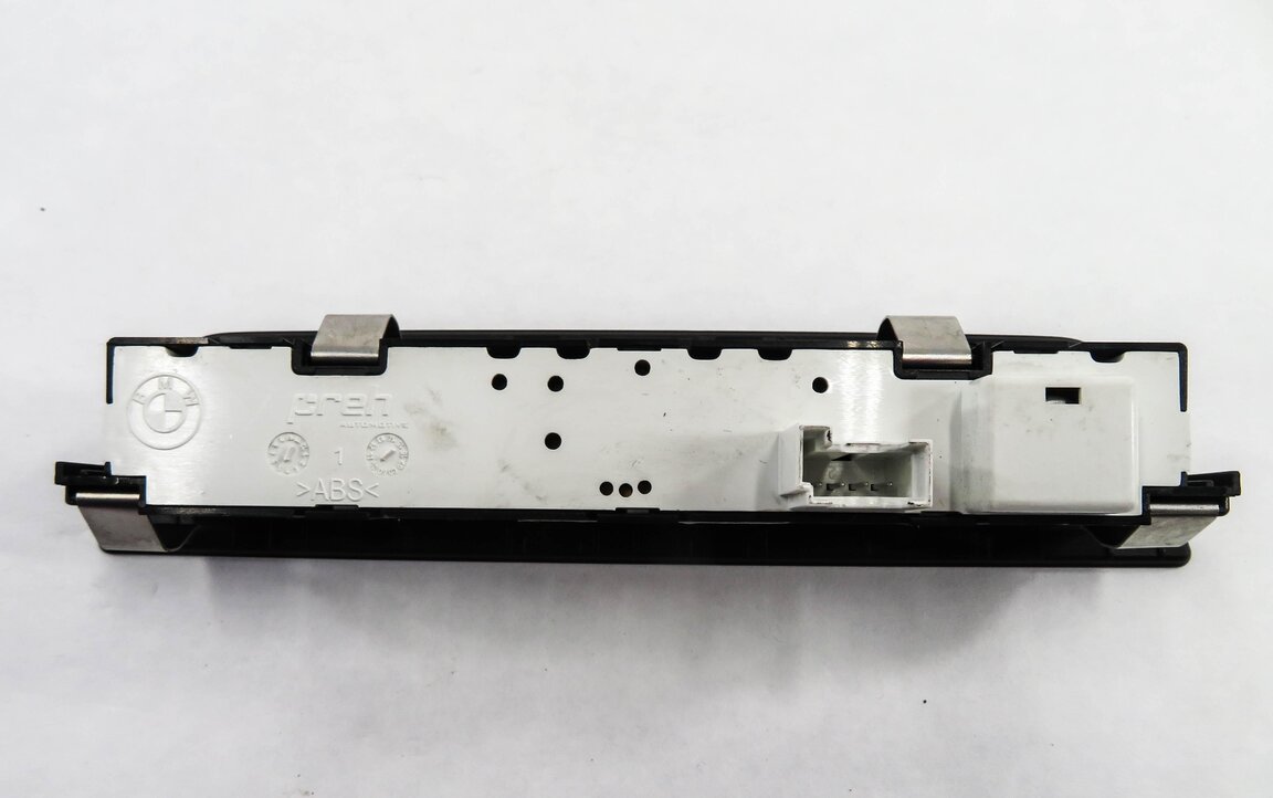 Thumbnail 6: 2011 BMW 750i (F01) HUD HEADS UP DISPLAY SWITCH BUTTON (BLACK)