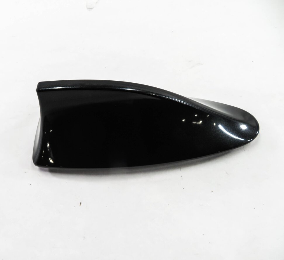 Thumbnail 2: 2011 BMW 750i (F01) RADIO STEREO SHARK FIN ANTENNA COVER TRIM (SOPHISTO GRAY)
