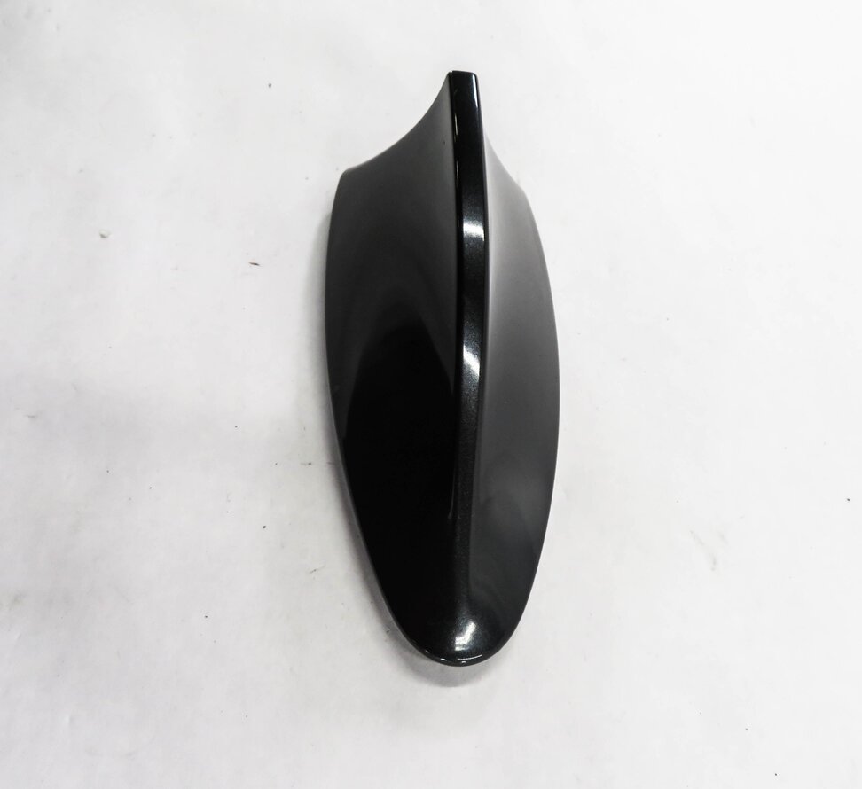 Thumbnail 4: 2011 BMW 750i (F01) RADIO STEREO SHARK FIN ANTENNA COVER TRIM (SOPHISTO GRAY)