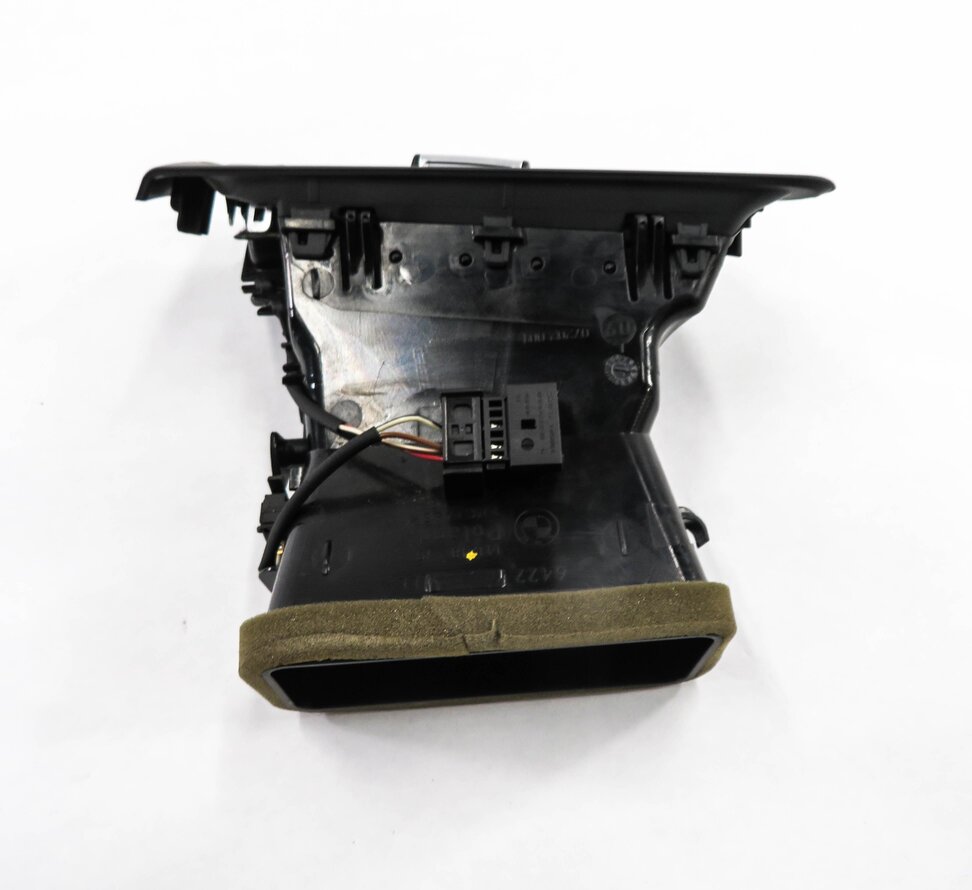 Thumbnail 5: 2011 BMW 750i (F01) RIGHT FRONT PASSENGER DASH HEATER A/C AIR VENT