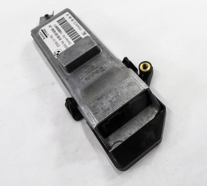 2009-2012 BMW 740i 750i 760i B7 (F01 F02) RIGHT FRONT PASSENGER SEATBELT MODULE