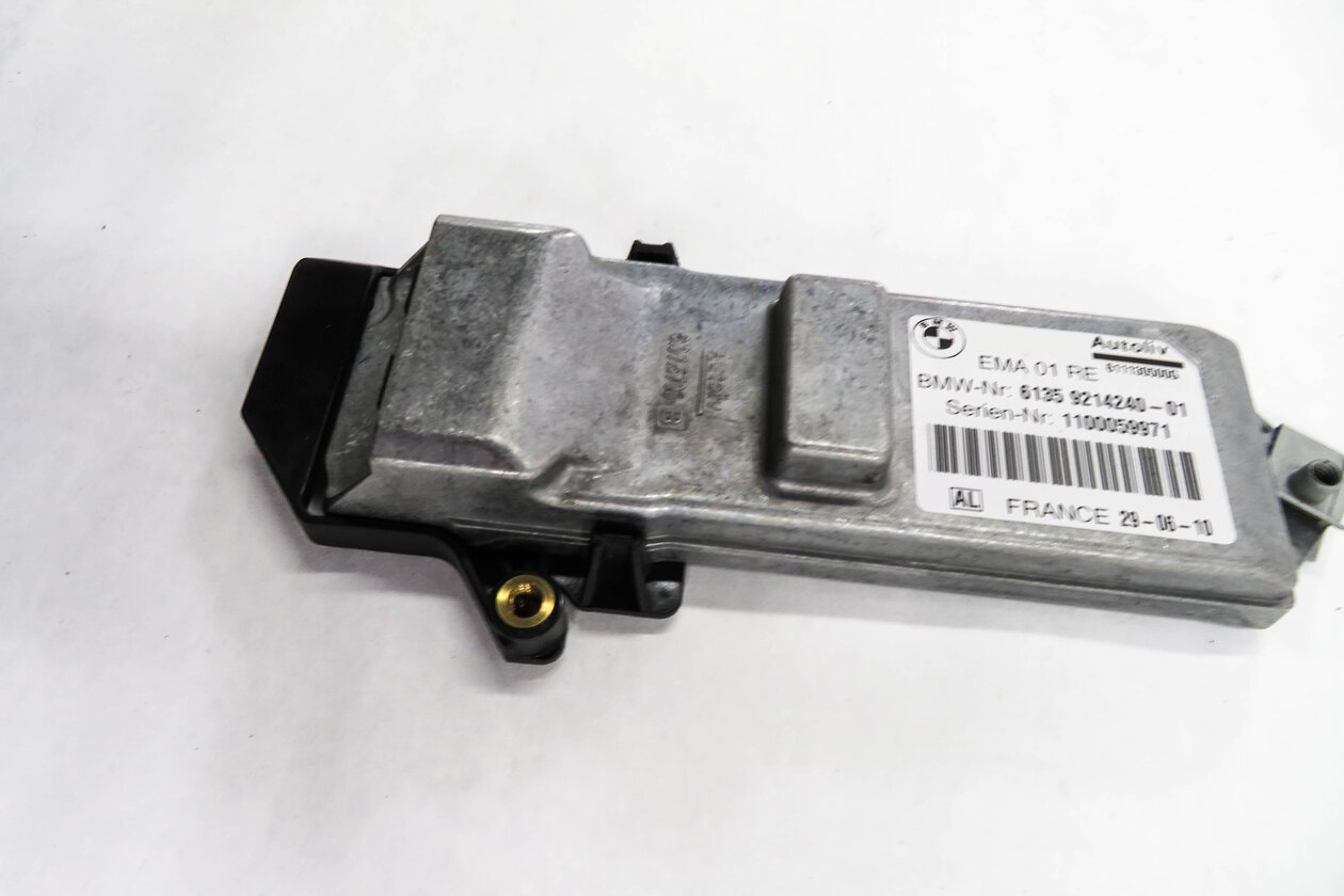Thumbnail 3: 2009-2012 BMW 740i 750i 760i B7 (F01 F02) RIGHT FRONT PASSENGER SEATBELT MODULE