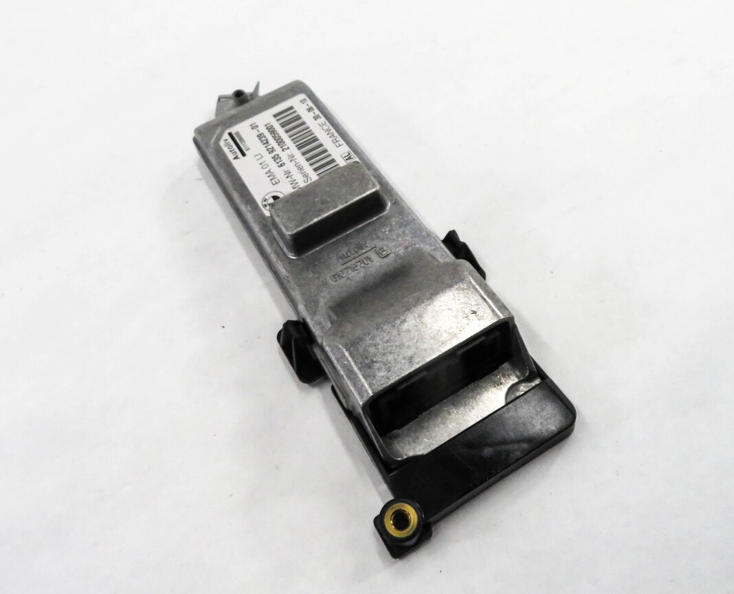 Thumbnail 1: 2009-2012 BMW 740i 750i 760i B7 (F01 F02) LEFT FRONT DRIVER SEATBELT MODULE