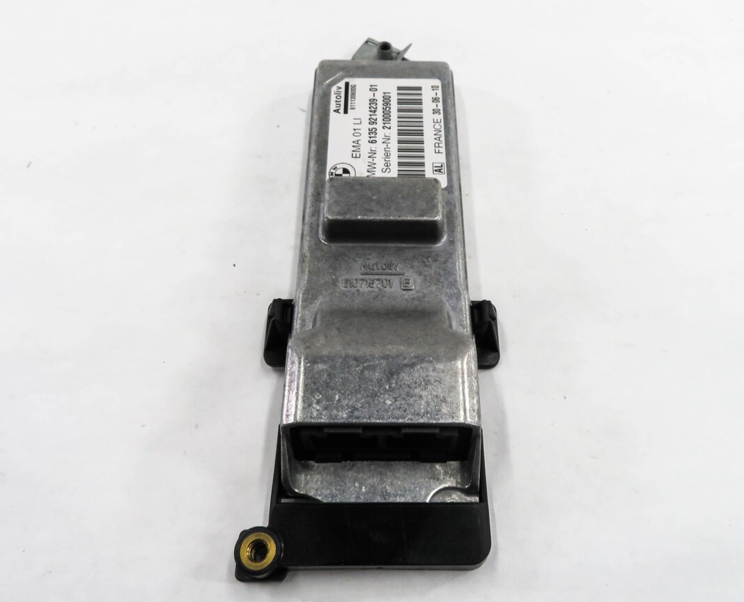 Thumbnail 2: 2009-2012 BMW 740i 750i 760i B7 (F01 F02) LEFT FRONT DRIVER SEATBELT MODULE