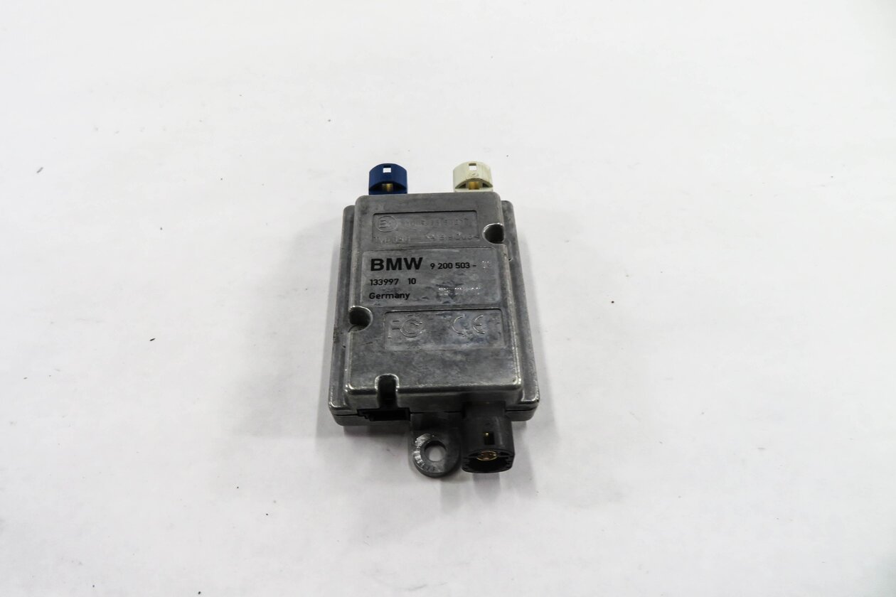 Thumbnail 5: 2011 BMW 750i (F01) STEREO AUX AUXILIARY AUDIO MEDIA USB INTERFACE HUB MODULE