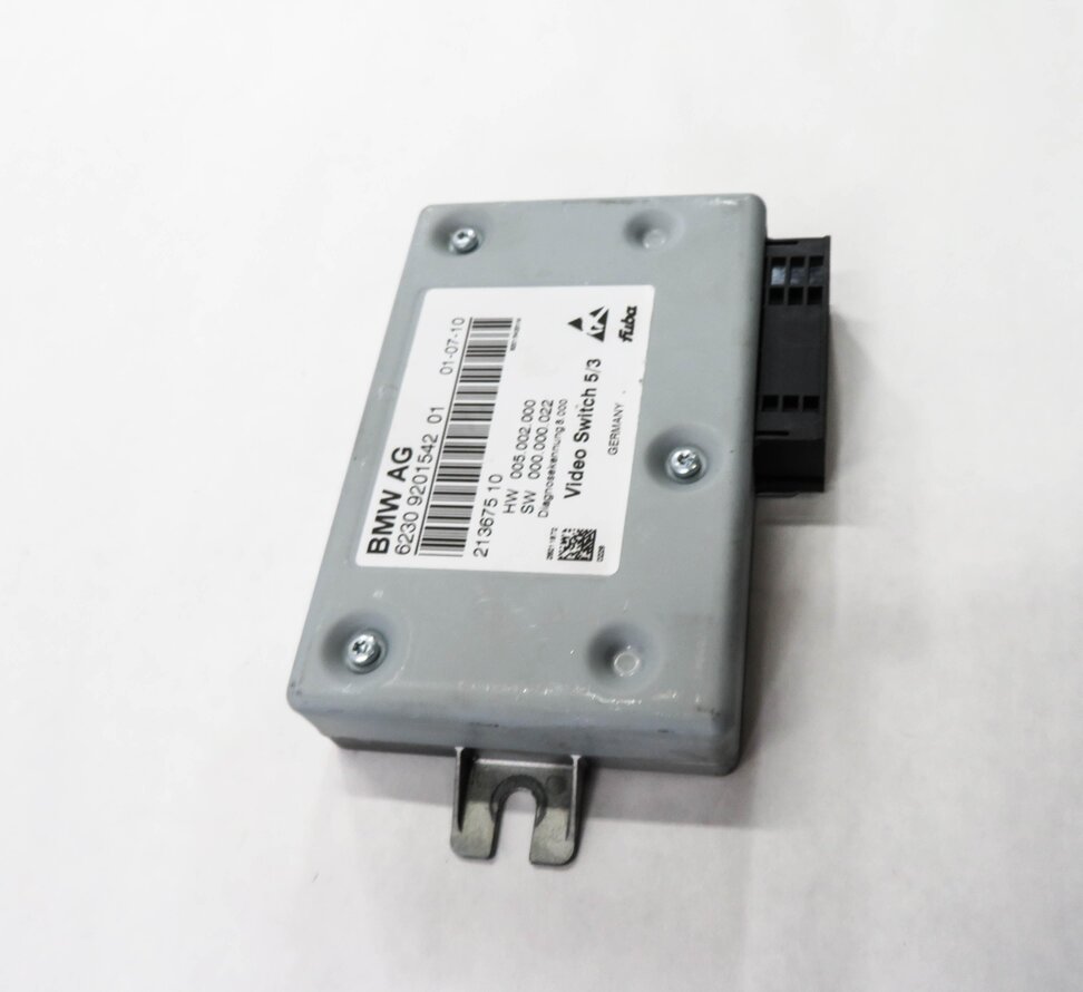 Thumbnail 4: 2011 BMW 750i (F01) DVD MULTIMEDIA VIDEO SWITCH CONTROL MODULE
