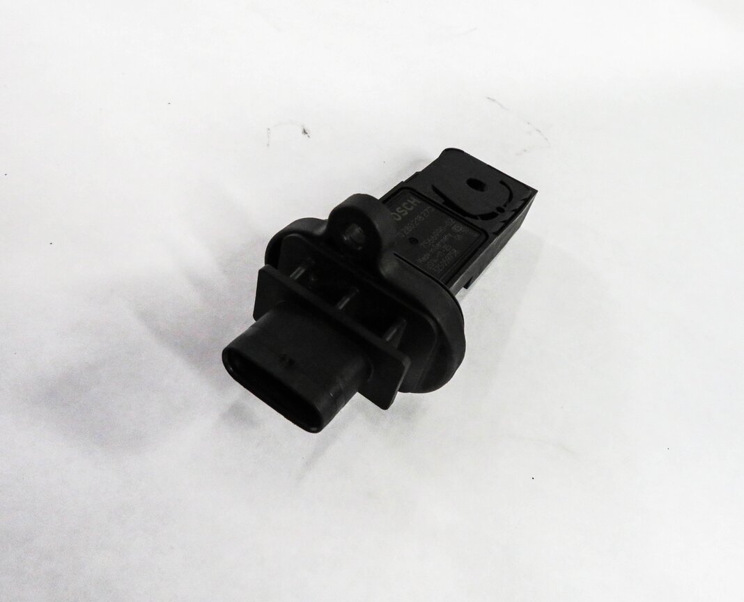 06-14 BMW 550i 750i 650i X5 X6 (E60 E70 E71 F01 F10) V8 MASS AIR FLOW SENSOR MAF