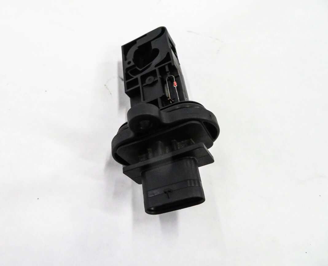 Thumbnail 6: 06-14 BMW 550i 750i 650i X5 X6 (E60 E70 E71 F01 F10) V8 MASS AIR FLOW SENSOR MAF