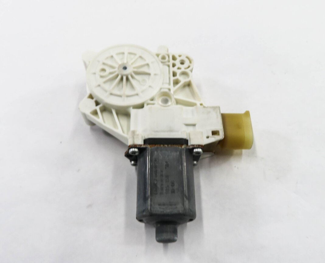 Thumbnail 2: 09-18 BMW 740i 750i 760i (F01) LEFT DRIVER SIDE WINDOW MOTOR (FITS FRONT & REAR)