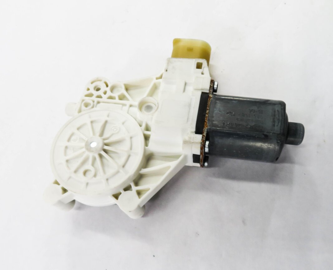 Thumbnail 4: 09-18 BMW 740i 750i 760i (F01) LEFT DRIVER SIDE WINDOW MOTOR (FITS FRONT & REAR)