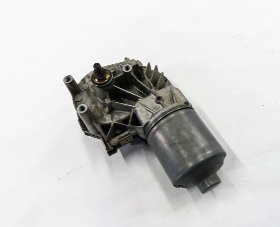 2010-2016 BMW M5 528i 535i 550i 740i 750i 760i (F01 F10) WINDSHIELD WIPER MOTOR