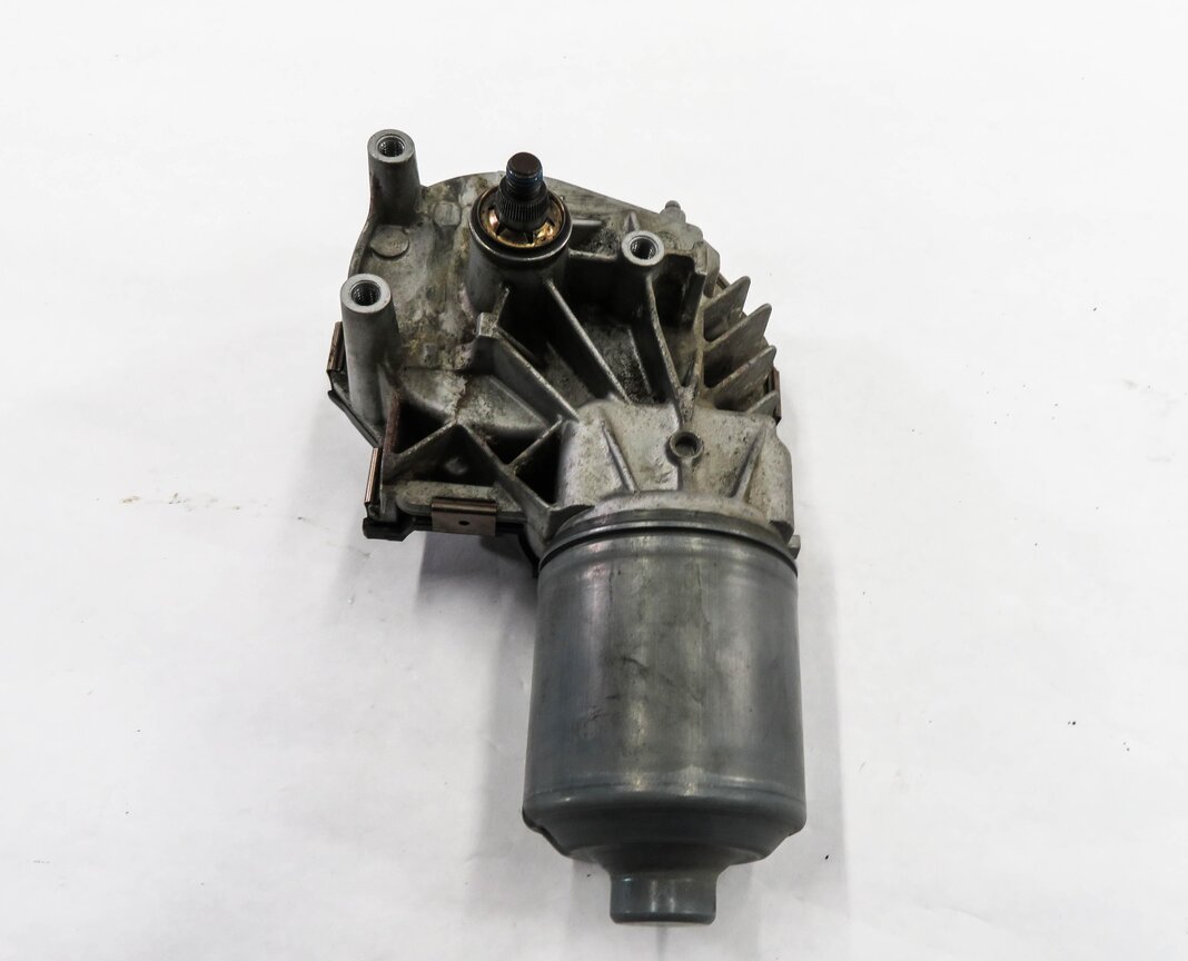 Thumbnail 2: 2010-2016 BMW M5 528i 535i 550i 740i 750i 760i (F01 F10) WINDSHIELD WIPER MOTOR