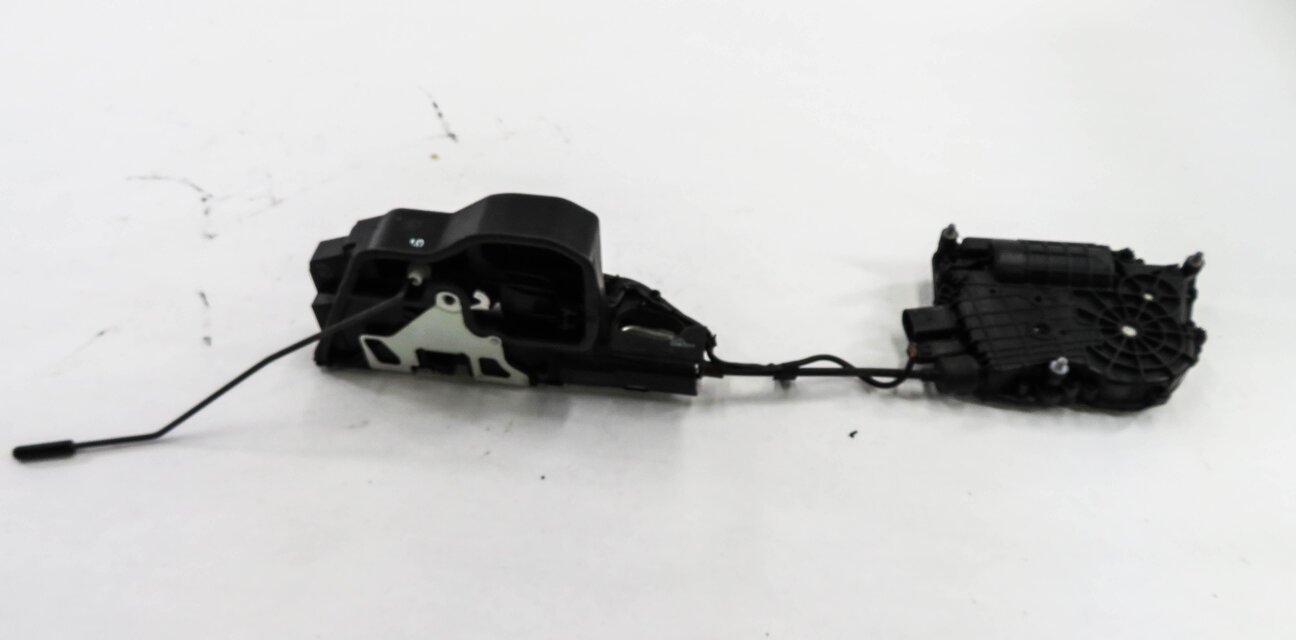 Thumbnail 5: 2011-2015 BMW 740i 750i 760i (F01) LEFT SIDE REAR DOOR LOCK LATCH (SOFT CLOSE)