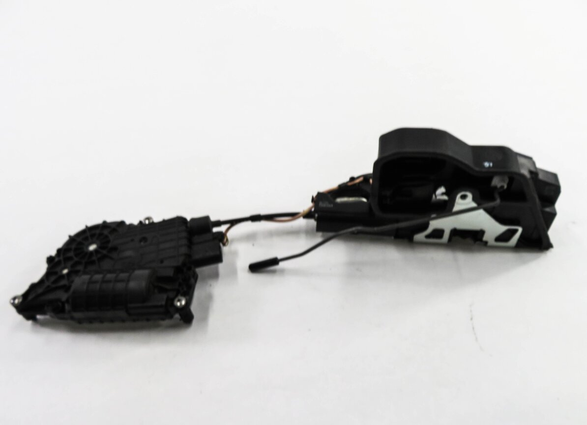 Thumbnail 5: 10-16 BMW 528i 535i 550i 750i 760i (F01 F10) RIGHT FRONT SOFT CLOSE DOOR LATCH