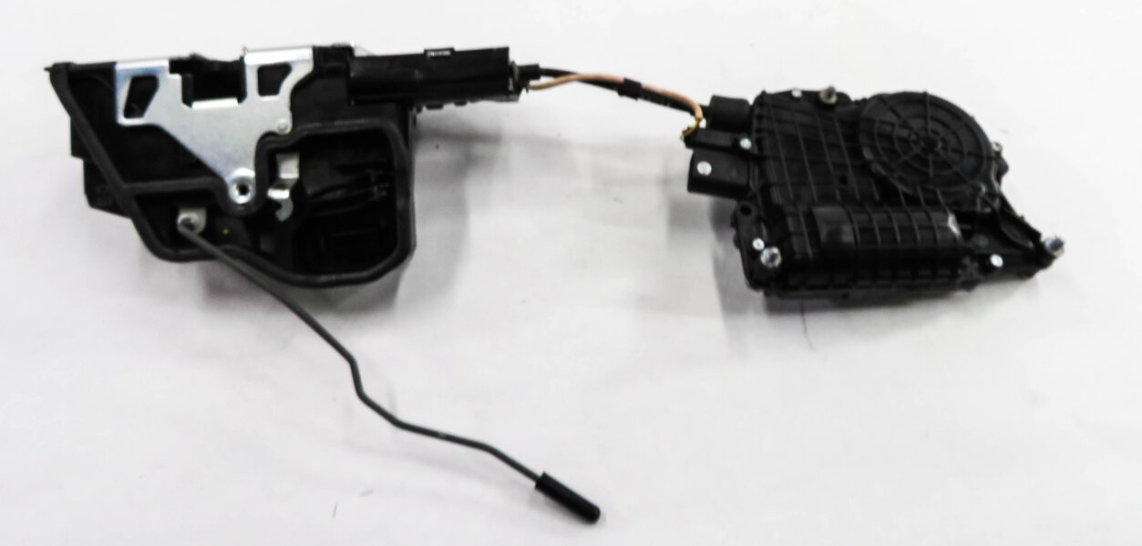 Thumbnail 6: 10-16 BMW 528i 535i 550i 750i 760i (F01 F10) RIGHT FRONT SOFT CLOSE DOOR LATCH