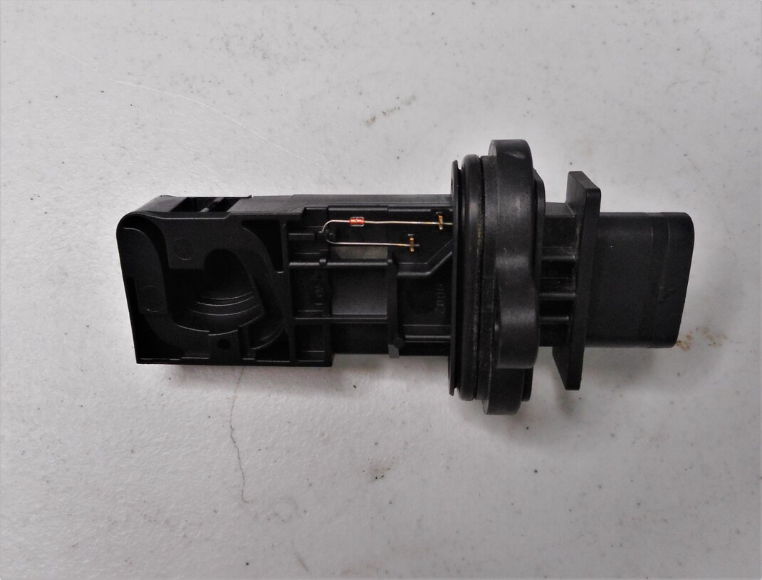 Thumbnail 4: 06-14 BMW 550i 750i 650i X5 X6 (E60 E70 E71 F01 F10) V8 MASS AIR FLOW SENSOR MAF
