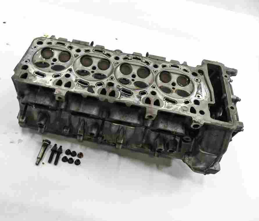 08-14 BMW 550i 750i X5 X6 (F01 E70 F10 E71) 4.4L TWIN TURBO - LEFT CYLINDER HEAD