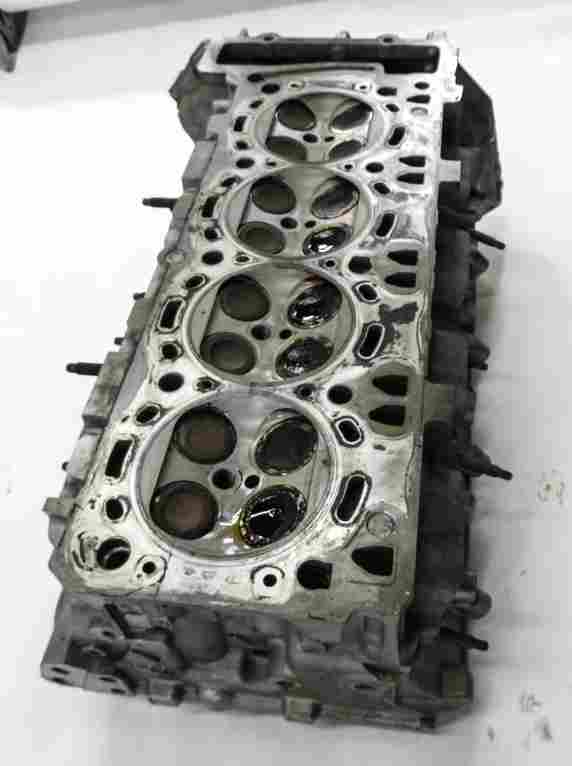 Thumbnail 8: 08-14 BMW 550i 750i X5 X6 (F01 E70 F10 E71) 4.4L TWIN TURBO - LEFT CYLINDER HEAD