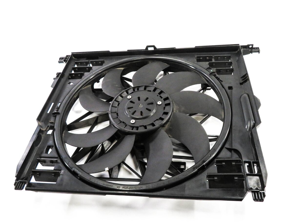 Thumbnail 2: 2010-2018 BMW 550i 550iGT 650i 750i B7 (F01 F06 F10) 850w RADIATOR COOLING FAN