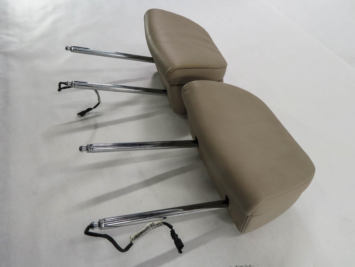 Thumbnail 3: 2011 BMW 750i (F01) FRONT COMFORT SEAT HEADREST SET-2 (OYSTER LEATHER)