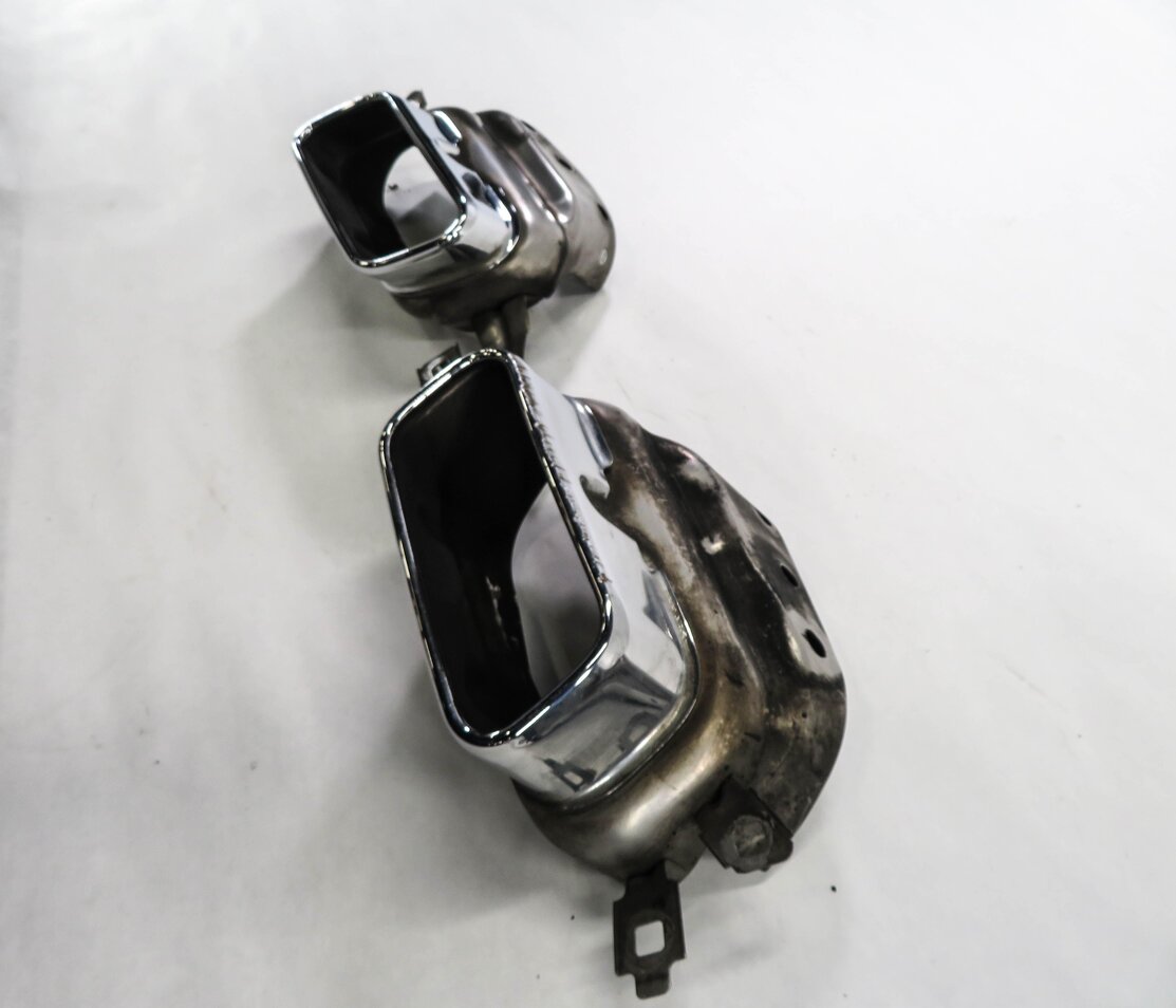 Thumbnail 3: 2011 BMW 750i (F01) EXHAUST TIP SET-2
